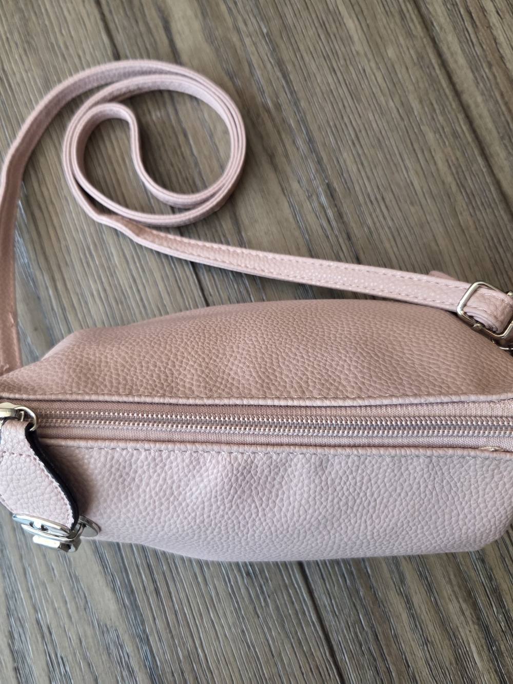 Caracol Multi-compartment Cross Body Bag in Blush Pink - Picture 2 of 9